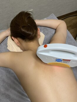 サロンドベル(salon de Belle)の写真/【全身脱毛（顔VIO込）1回¥18700→¥7700】完全個室/結果重視サロン◎思わず触れたくなるツルスベ美肌へ♪