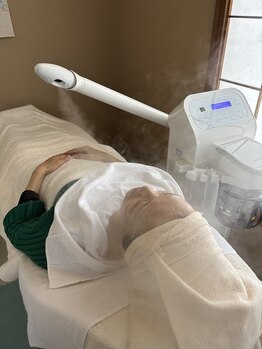 サロンサク(salon saku)の写真/原因から改善しエイジングケアへ。こだわり化粧品で透明美肌へ導く癒しのひととき◎