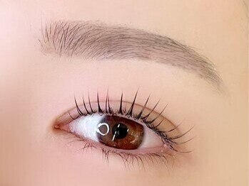 アヌエヌエ(Anuenue)の写真/高持続◎ダメージを最小限に抑える当店のL3まつ毛パーマで、あなたを理想の目元へ導きます♪