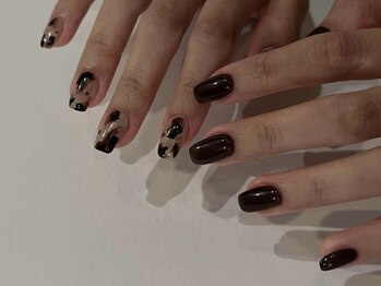 モナサロン(Mona salon)の写真/人気のワンホン/ガラスフレンチ/マグネットもＯＫ♪爪が短いor伸ばせない方も思わず見せたくなる可愛い爪に