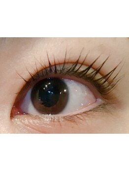 ナチュラル上品な目元にしたい