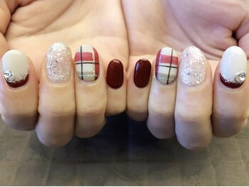 プラハネイル(+HER 美甲)/チェック×マット