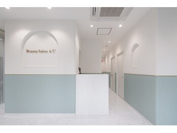 ビューティーサロン アンド ユー シブヤ(Beauty Salon&U Shibuya)/清潔感のある店内