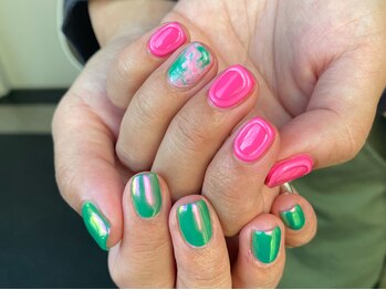 カーティシーネイルズ(curtisii NAILS)/