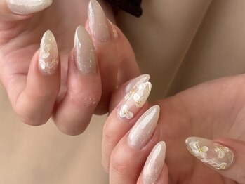 ウル(uru.)の写真/シンプルネイルで大人女性の指先を美しく演出。ライフスタイルに合わせたネイルデザインをご提案します。