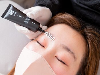 クロエココ(Chloe.cocoo)/2.眉毛パーマ