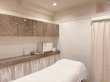 ディオーネ 四条烏丸店(Dione)の写真