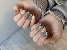 ネイルズ ララ(nails Lala)/牛柄。