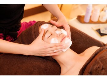 グレースフィオーレ 横浜店(gracefiore)/ 頭蓋骨小顔矯正４