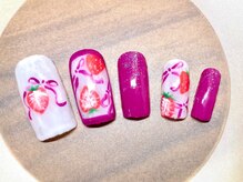 キュント(Qun’t)/いちごとリボンのネイル