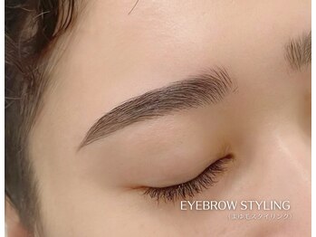 フィズアイビューティー 岡崎竜美ヶ丘店(fiz eye beauty)/眉毛の左右差 整えます