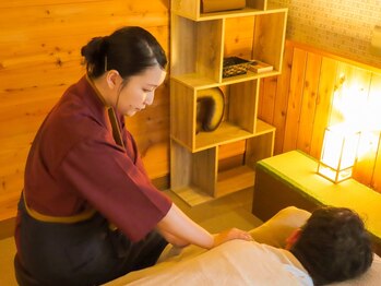 うたた寝/もみほぐし（【藤】のお部屋）