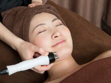 小顔、透明感、エイジングケアなどお悩みに合わせたコース多数