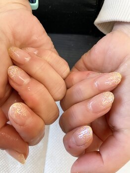 ネイルサロンアンドスクール ヴィタリティ(Vita-lity)/シンプルラメグラデーション