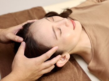 美容整体院 りょうの写真/【高槻市駅1分】大人気！極上のヘッドスパで全身すっきり☆凝り固まった頭皮をほぐして眼精疲労も改善◎