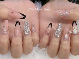 ヌーディ×ブラックフレンチ