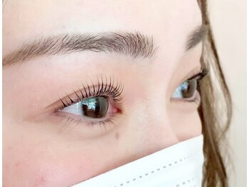 モーイ ブルップ 高槻店(mooi beloep)/まつ毛パーマ