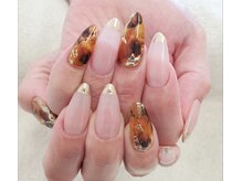 ミア(mia)の雰囲気(【持ち込デザインOK】シンプルネイルからキャラネイルまで!)