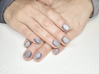 ヴェイスサロンアンバー(Vase Salon Amber)/【持込みネイル10000】