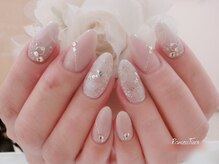 グランチュール(Grantulle)/上品フラワーネイル