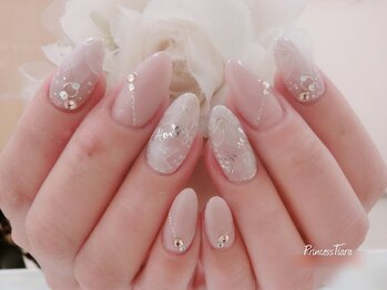 グランチュール(Grantulle)/上品フラワーネイル