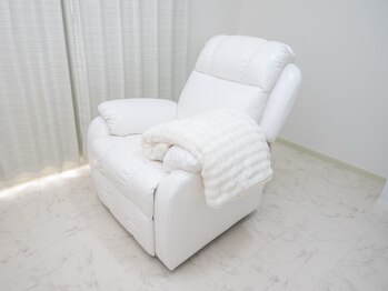 ラポール(RAPPORT)の写真/【完全個室】脱毛したいけど『高額な契約をしたくない』そんな方にオススメの何度通っても同価格サロン！