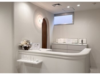 サロンドシー(SALON DE C)/受付カウンター