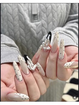 J・Y Nail Salon【ジェイワイネイルサロン】鶴見の写真/可愛いパーツ・流行りのパーツ、たくさんご用意しております♪毎月のネイルが楽しみになるお手元へ…☆