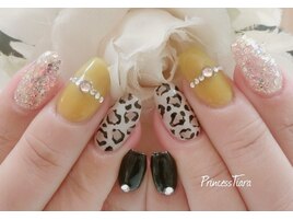 アニマル柄ネイル