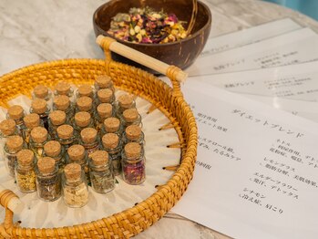 ヨモ(YOMO)/極上モリンガ蒸し