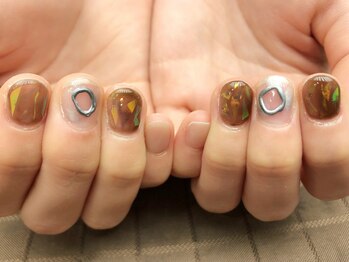 プラハネイル(+HER 美甲)/メタリック×オーロラ