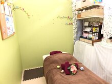 リラクゼーションサロン ソアレ(Soare)/明るい雰囲気の店内