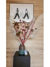 ラグスタジアム(RAGUSTADIUM)/玄関には素敵な絵とお花