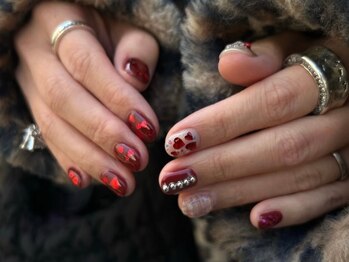 ファンクションネイルズ 表参道 原宿(FUNCTION NAILS)/赤 ホリデーネイル
