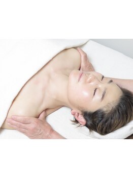 ホウレイ線・たるみ改善！予防ケア