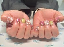 リジュベ(Rejuve)/お花で囲みネイル☆船橋ネイル