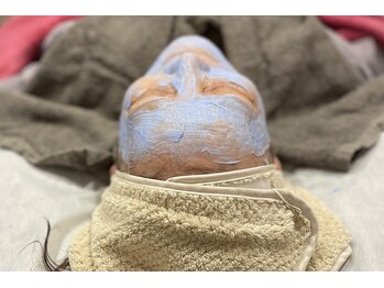 モーヴサロンエトフルール(mauve salon.et.fleurs)/イラストリアス・施術