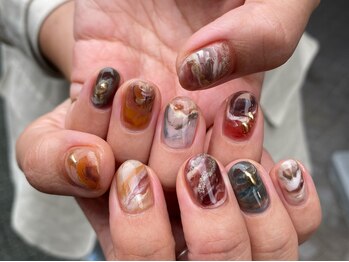カーティシーネイルズ(curtisii NAILS)/