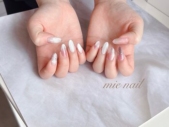 ミエネイル(mie_nail)の写真/【歴10年以上の高技術ネイリストが丁寧に施術】モチの良さに自信あり★大人女子のための上品な指先へ♪