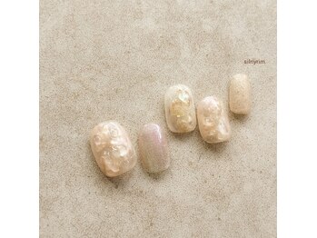 シルニー リム(Silny rim)/アシンメトリーニュアンスネイル