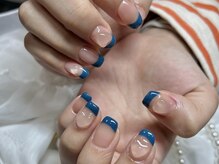 クイーンネイル(QUEEN NAIL)/夏にぴったりの青いフレンチ
