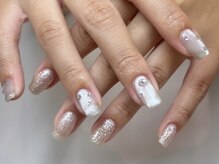 シピ バイ ベル 西千葉(Chipie by Belle)/左右非対称ネイル【担当:yuu】