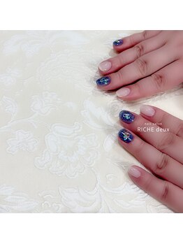 リッシュ ドゥ(RICHE deux)/シェル×押し花ネイル