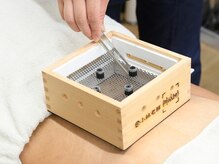 東大宮鍼灸接骨院/お灸施術風景