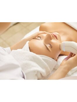 ホウレイ線・たるみ改善！予防ケア