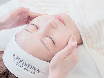 ソワン ドゥ シャルマン(soin de charmant)の写真/<SNSで話題!>浮き出る毛穴洗浄!驚きの効果実感、毛穴レス&透明感を実感!【大阪/本町】