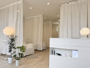 ルメ(Lume)/開放感のある半個室席*