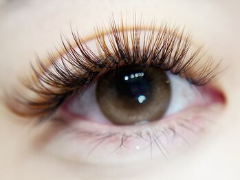 リアン(Lien)の写真/ふんわり濃密なボリュームラッシュで、ナチュラルから華やかまで理想の目元を叶える♪カラー変更＋￥1000★