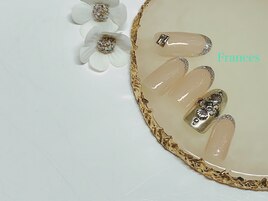 新作　ラメフレンチ×スタッズ