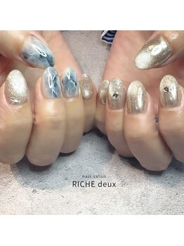 リッシュ ドゥ(RICHE deux)/大理石とマグネットの上品ネイル